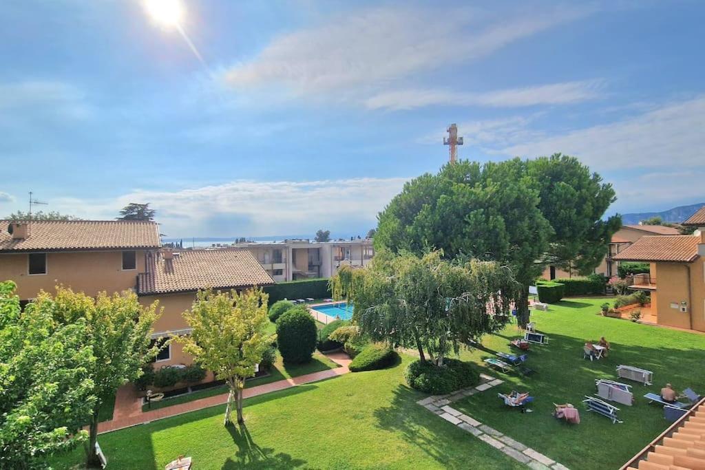 Casa Galloni - Pool Bardolino Bagian luar foto